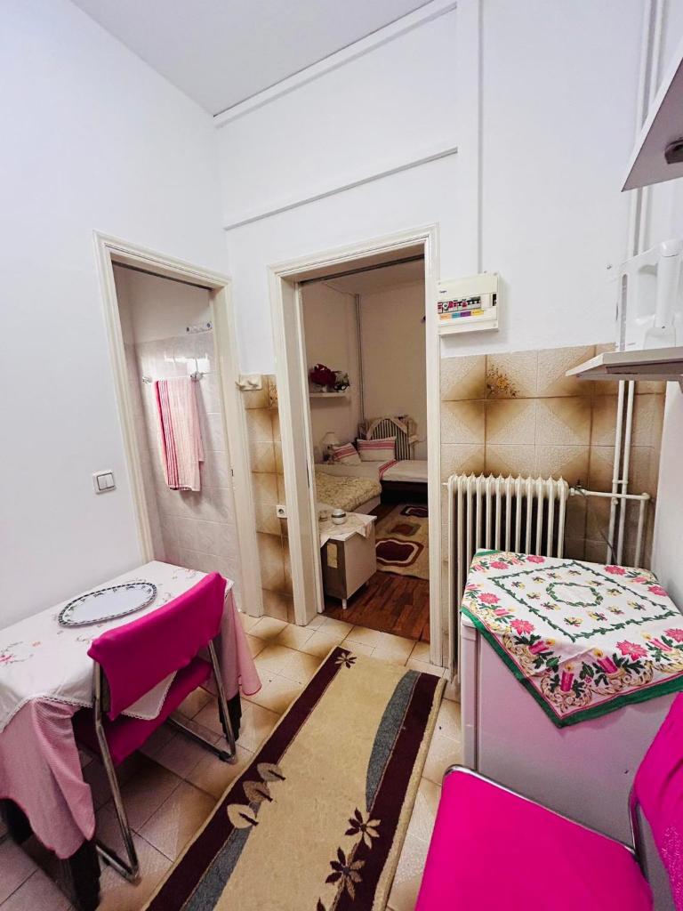 Ourania's Guest Apartment photo 4