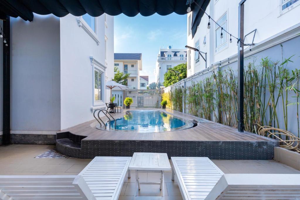 PALM VILLAS 33 -VINTAGE