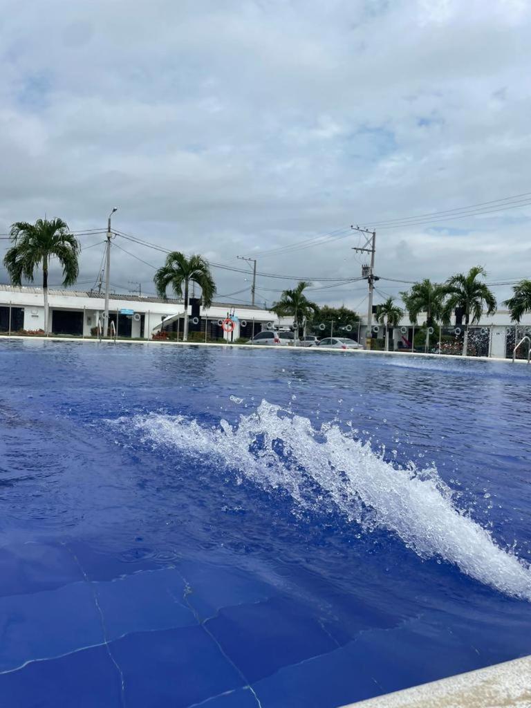 CASA EN FLANDES A 10 MIN DE GIRARDOT