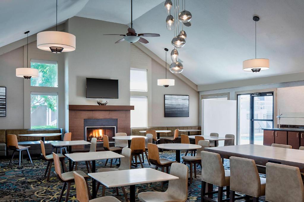 Residence Inn by Marriott Dallas Las Colinas image