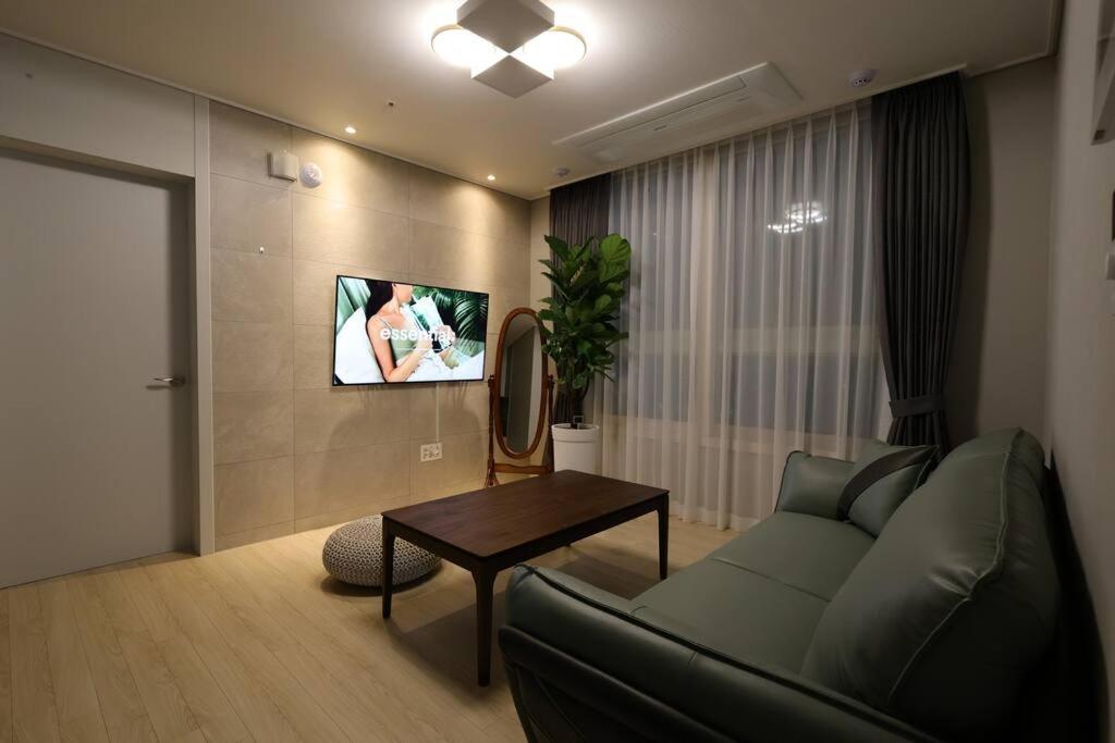 Eunhasu D&M Residence Haetsal 4 photo 2