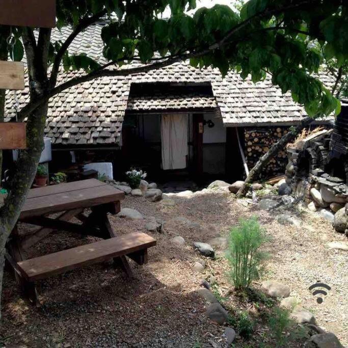 "八ヶ岳山麓の小さな家"