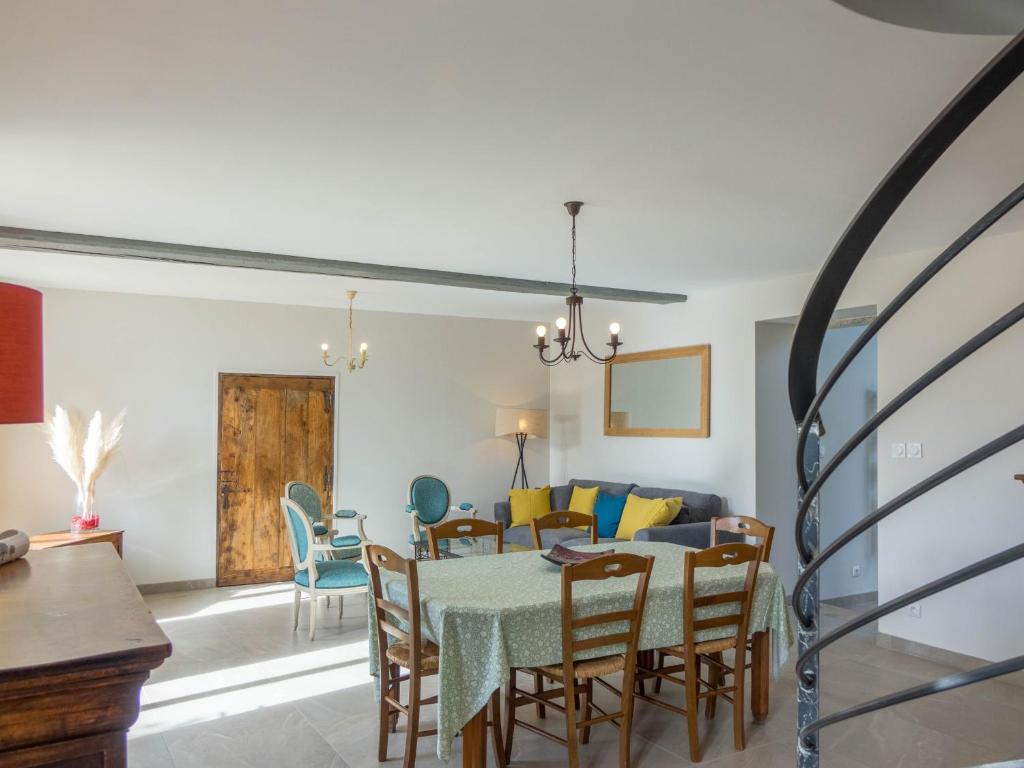 Gîte Darvoy, 4 pièces, 6 personnes - FR-1-590-421 photo 2
