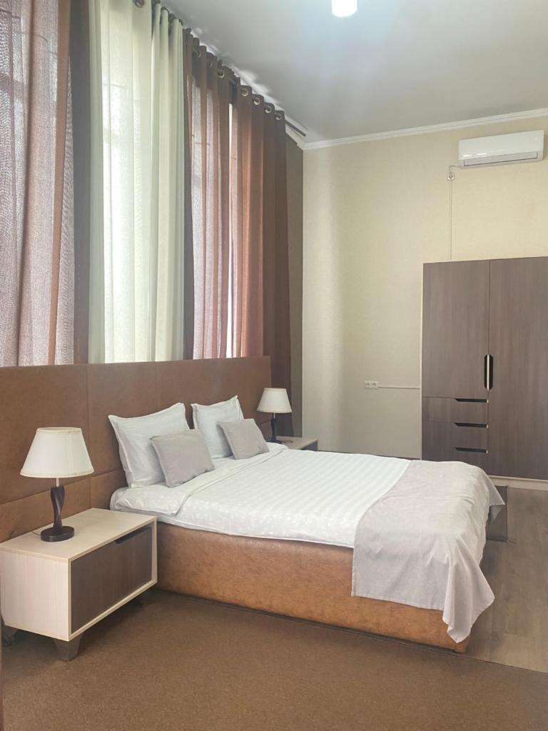 Caravan Hotel photo 3