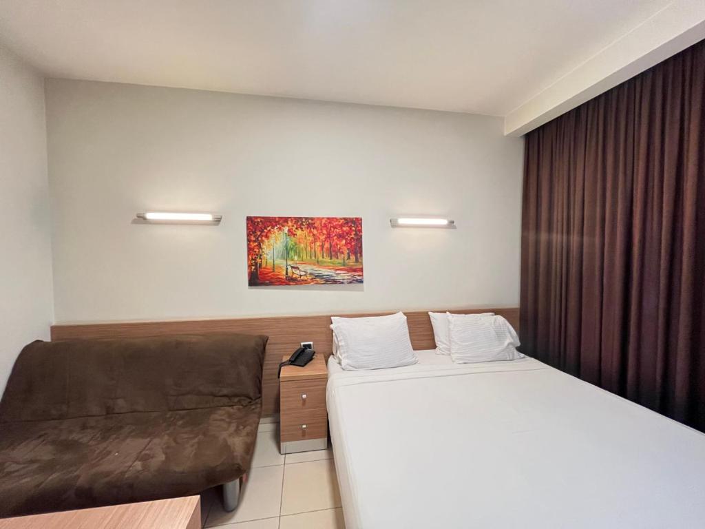 Mabelle s Room with Gym and Bar photo 3