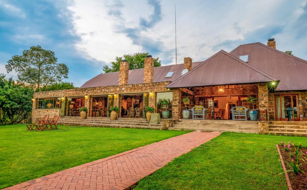 Walkersons Hotel & Spa photo 1