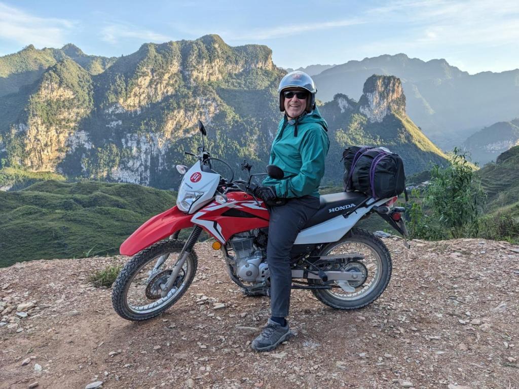 Hằng Thường Hostel and Motorbikes Rental