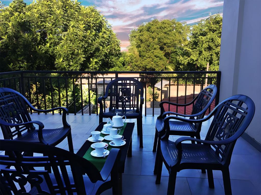 Seasons Villa photo 3