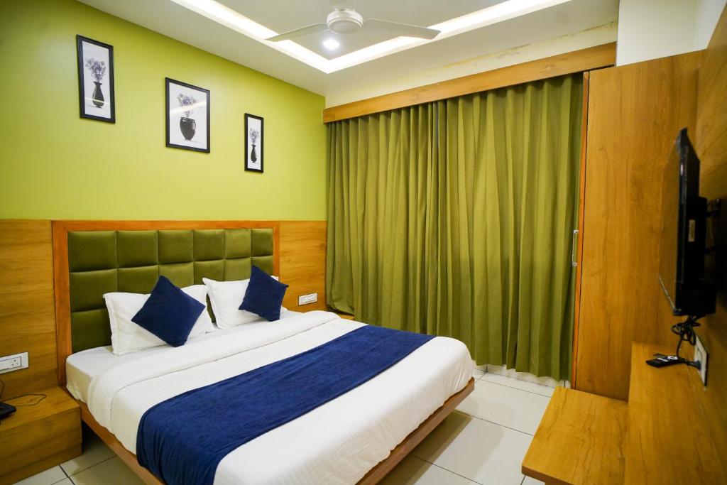 Hotel Suncity photo 1