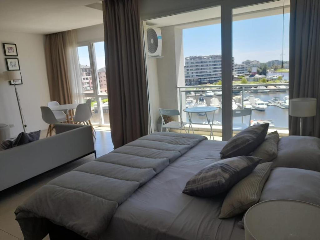Loft al rio Bahia Nordelta Wyndham spa de lun a vier photo 2