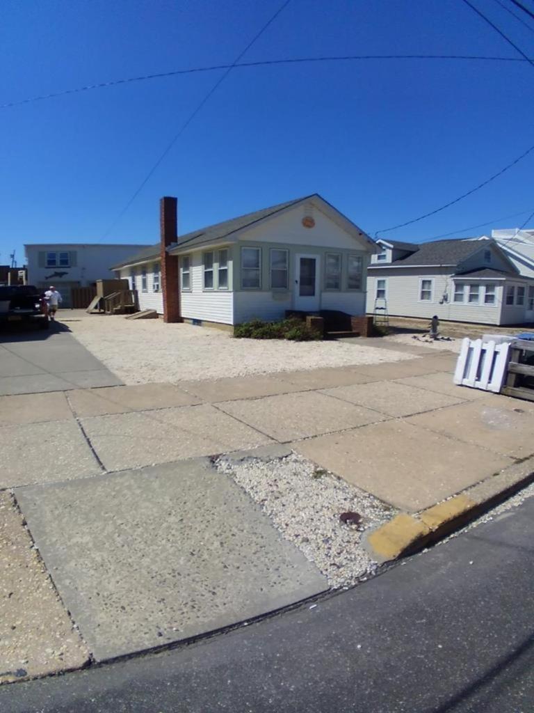 Front House On The Beach Block In Ship Bottom, image