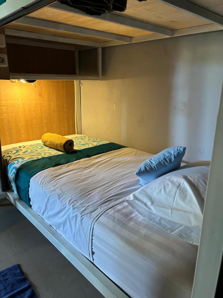 blue waves hostel amed photo 3