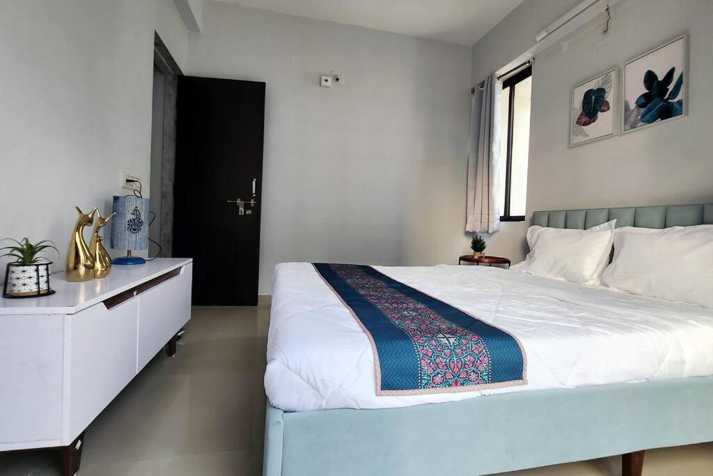VIAAN Penthouse 1 BHK with terrace photo 3