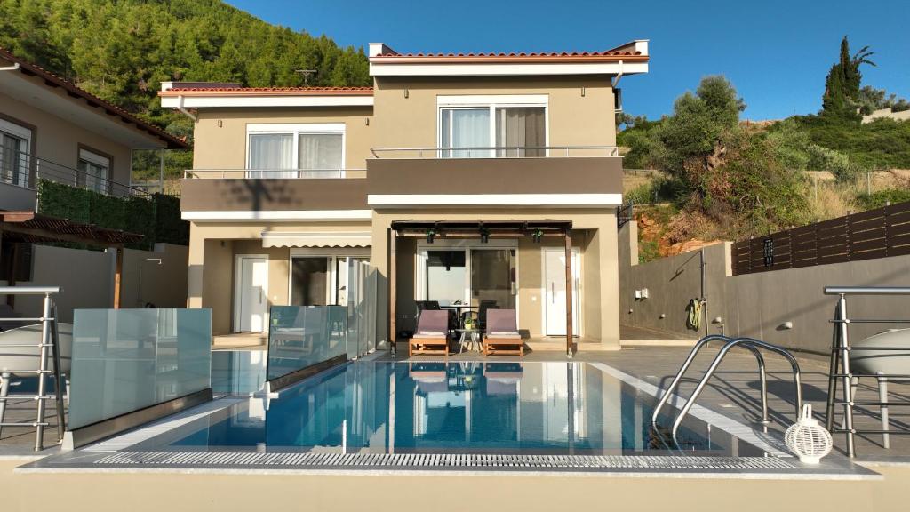 Lila's villa maisonette with private pool photo 2
