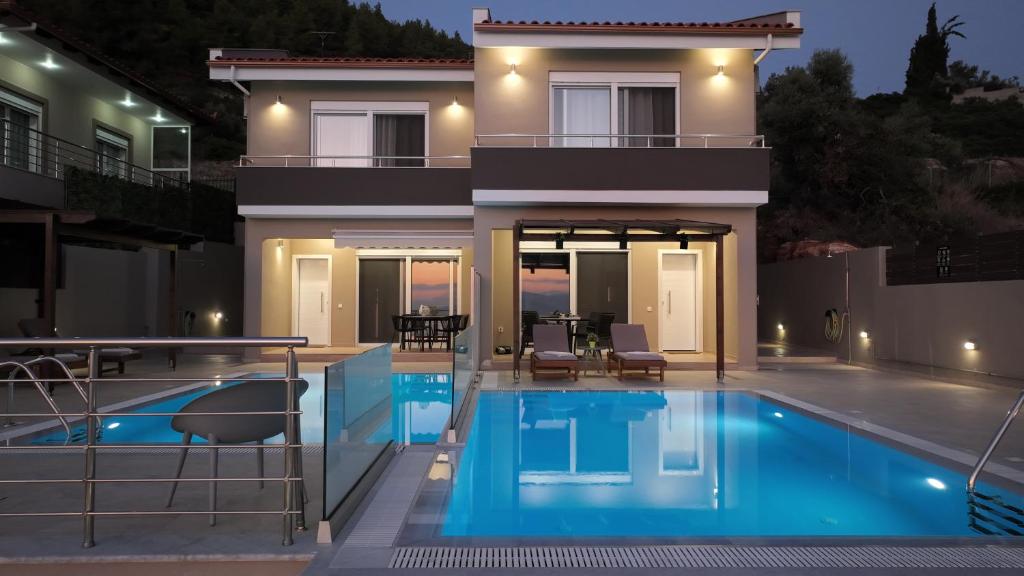 Lila's villa maisonette with private pool photo 1