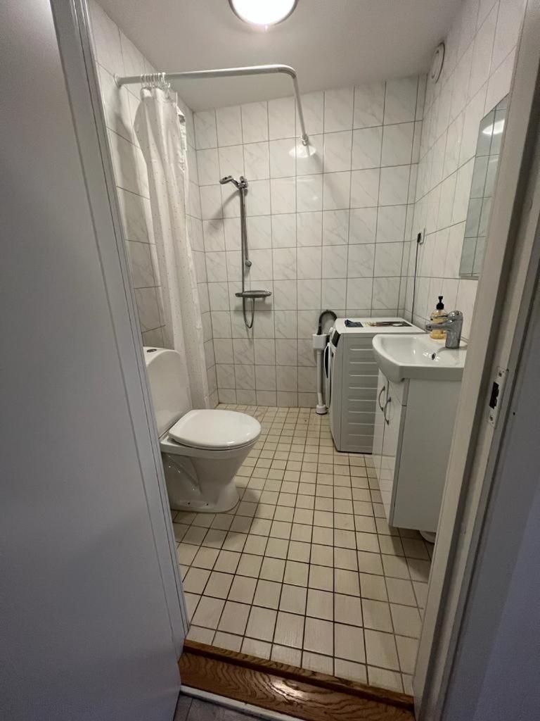 New Two Bedroom Apartment Close To Beach photo 2