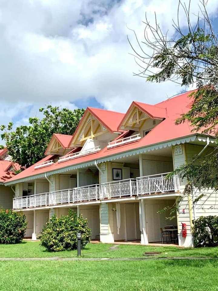 Appartements village Pierre et Vacances vue mer Guadeloupe St Anne studios ou T3 photo 4