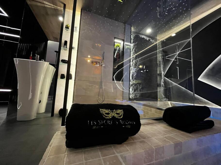 Les Secrets Rooms/Love Room photo 4