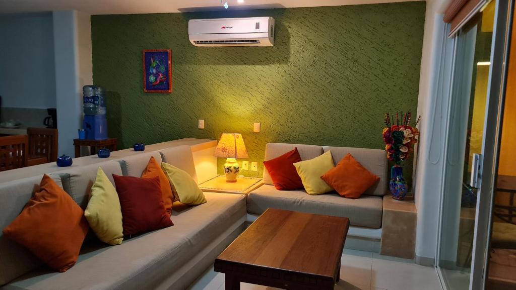 Relaxing ground floor 2 bed 2 bath appartment with pool walking distance from beach photo 2