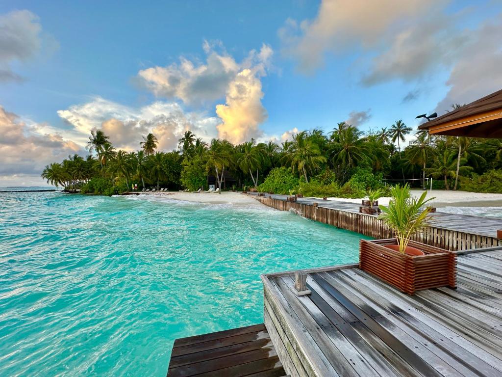 Fiyavalhu Resort Maldives photo 2
