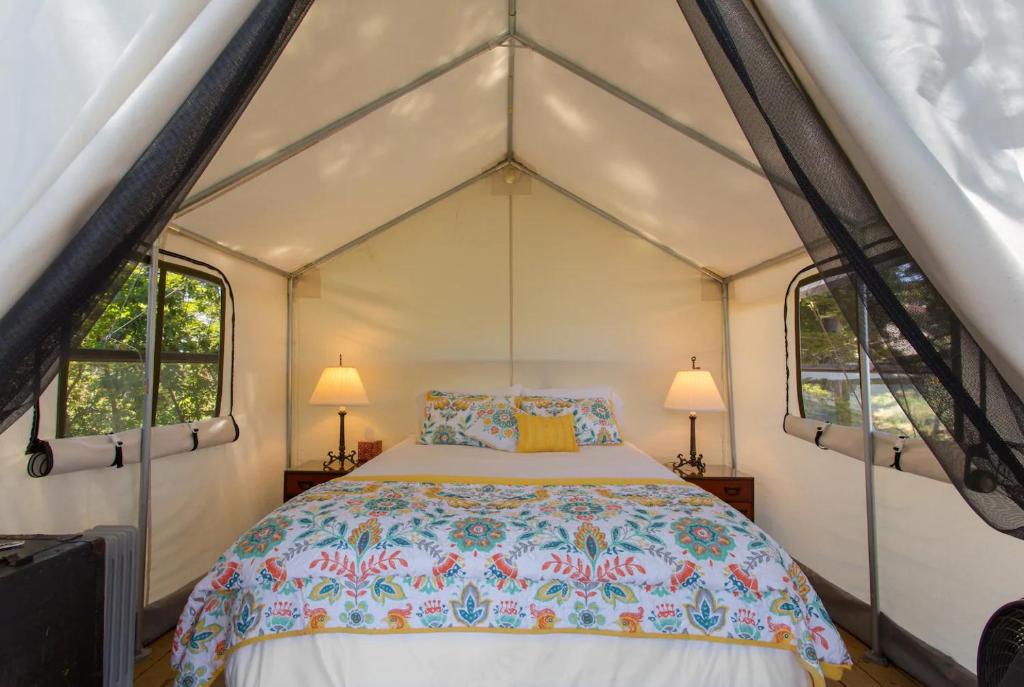 Beautiful cozy tent in Catskill image