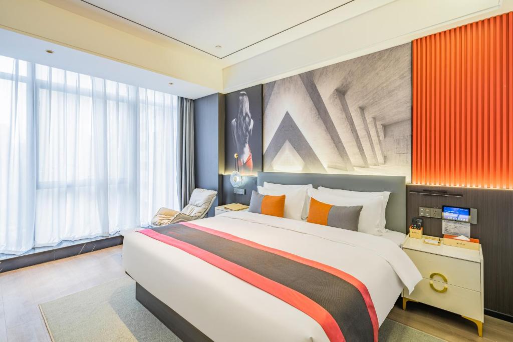 Ji Feng International Hotel - Nanning East Railway Station photo 2