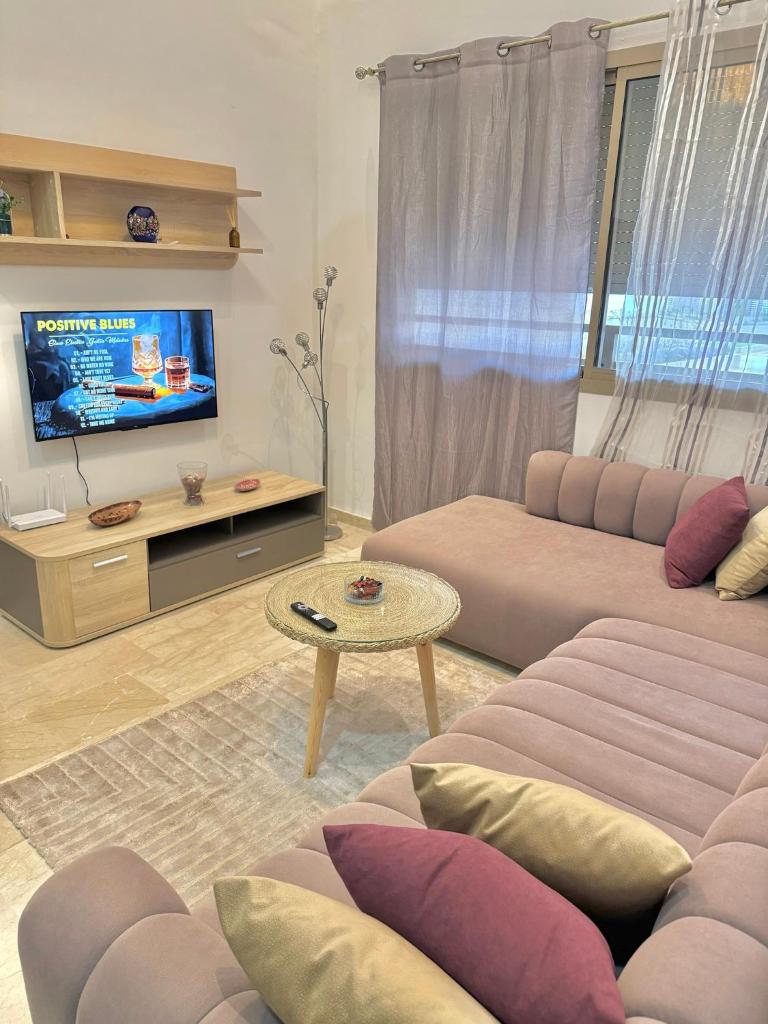 Take a cosy rest Near the airport photo 3
