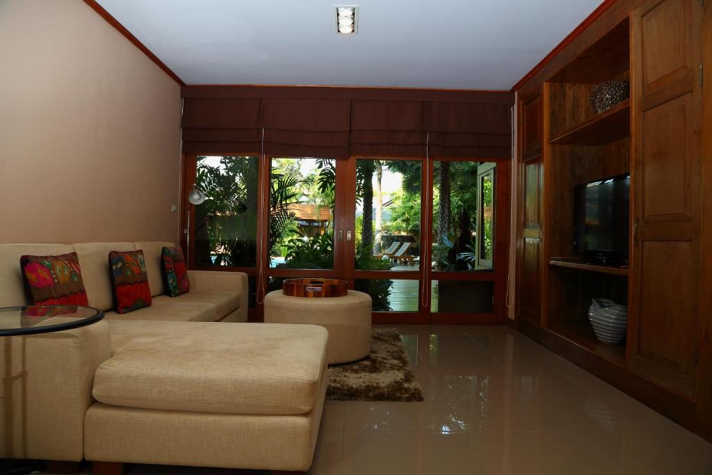VC@Suanpaak Hotel & Serviced Apartments - Tap to explore photos