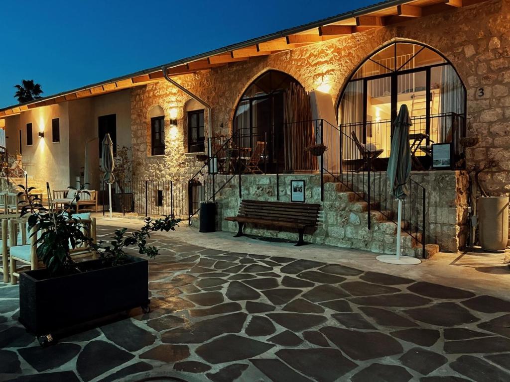 Hagafen Boutique Suites photo 3