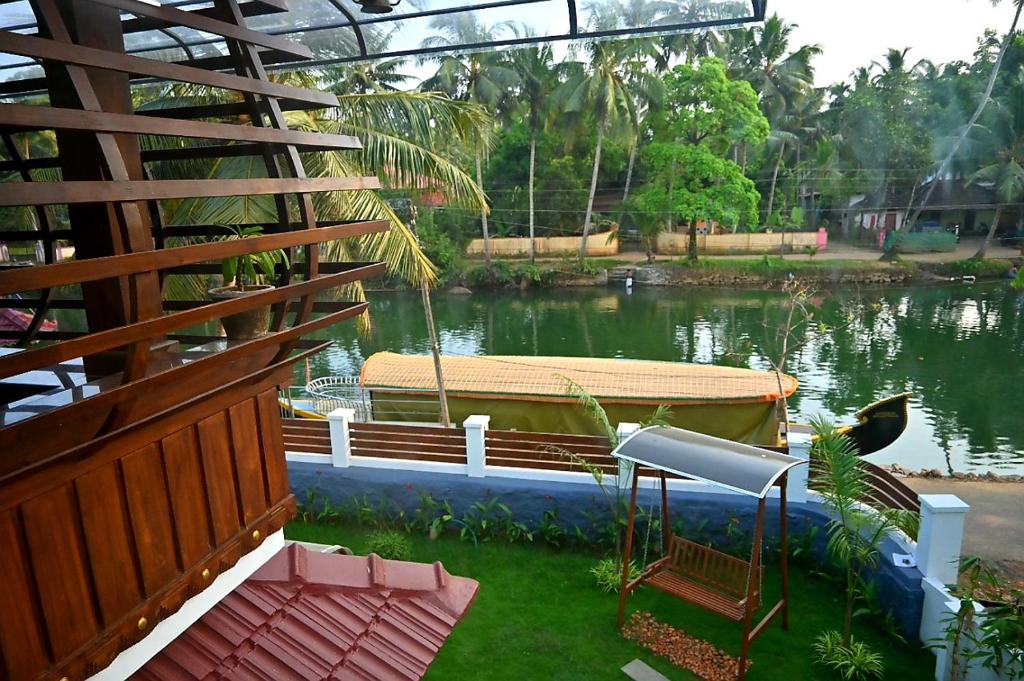 RIVERBLISS HOLIDAY HOME photo 1