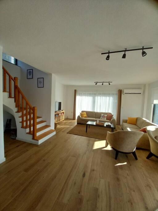 Villa Gray Pine photo 3
