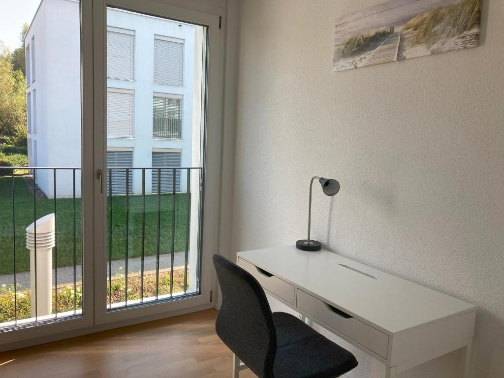 Private room with work space near Zurich photo 4