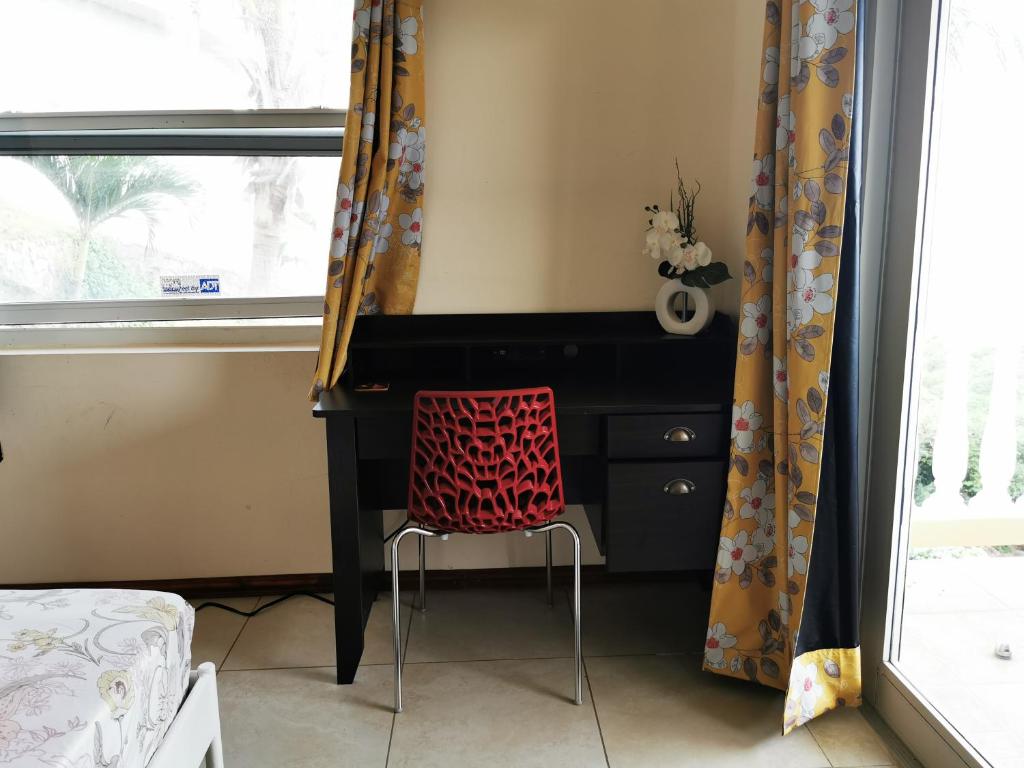 Apartment and Studio with privacy and wonderful view. photo 2
