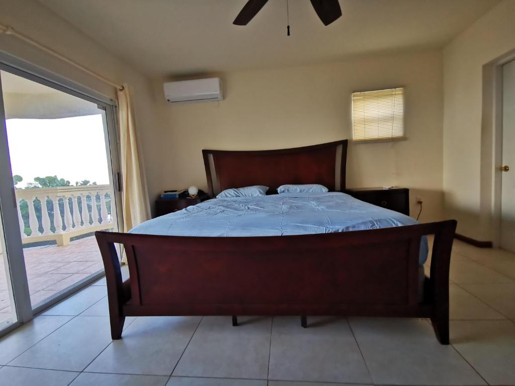 Apartment and Studio with privacy and wonderful view. photo 4