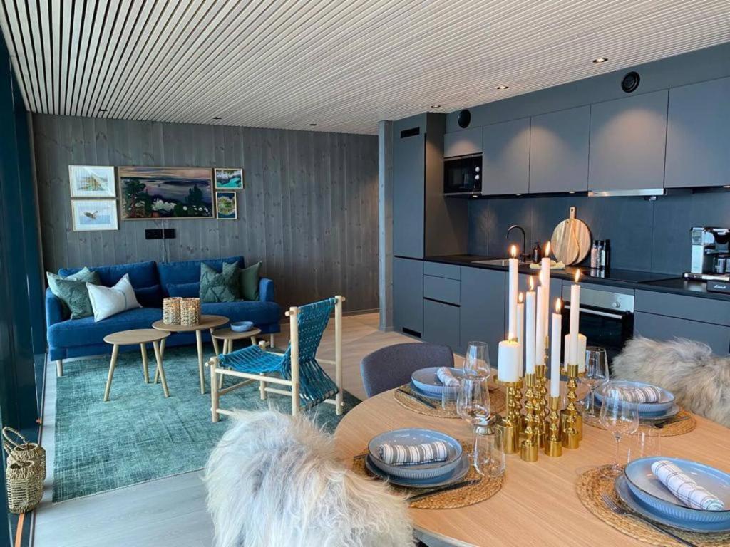 Waterfront apartment with panoramic sea view photo 4