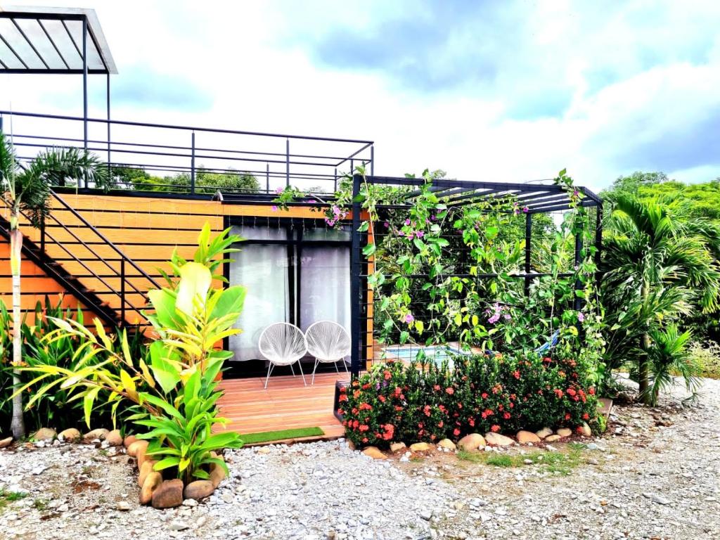 La Reserva Containers photo 2