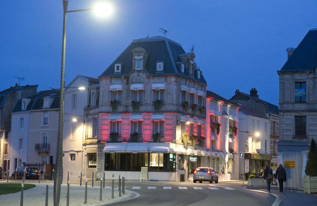 Hôtel Restaurant Des Remparts photo 1