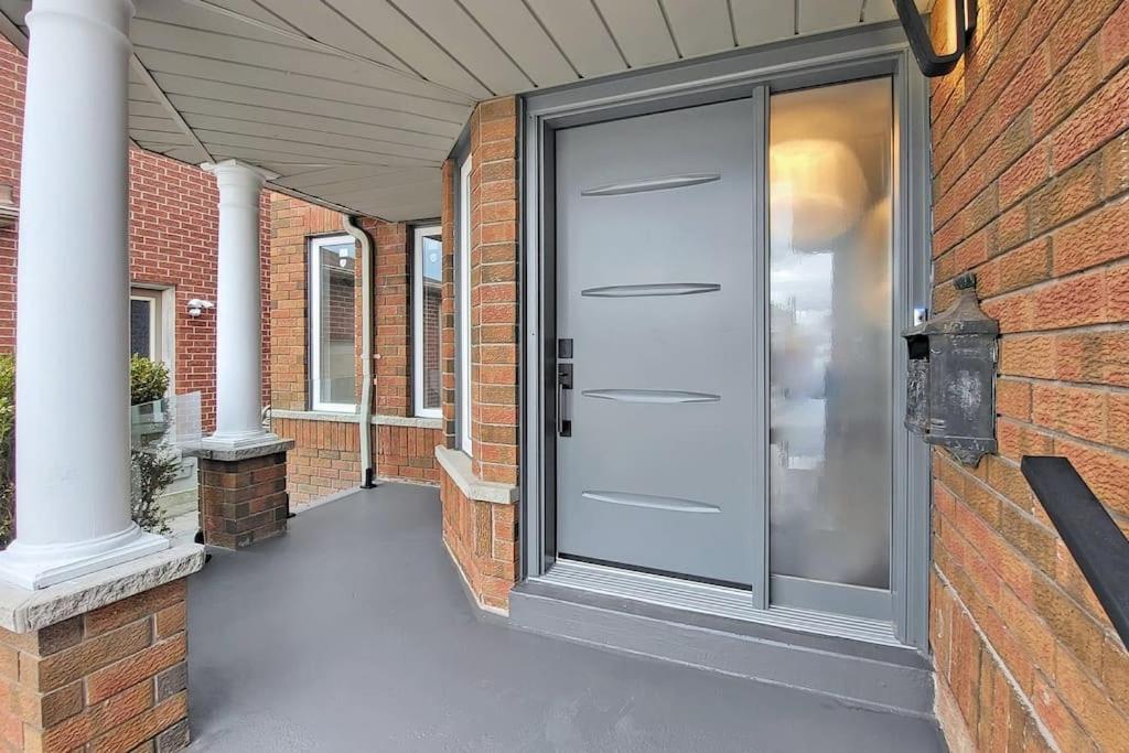 Superhouse with space for all! photo 1