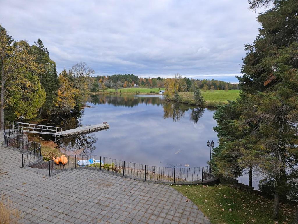 Waterfront, dream stay at Belle Vue Cottage photo 2