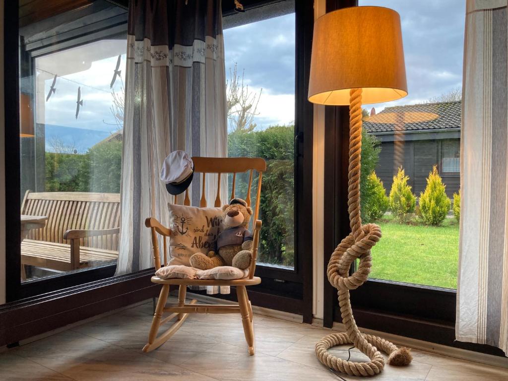 Urlaub beim Käptn! Freistehendes Premium Nordsee-Ferienhaus mit Fahrrädern, Stellplatz und Garten, 150m zur Nordsee