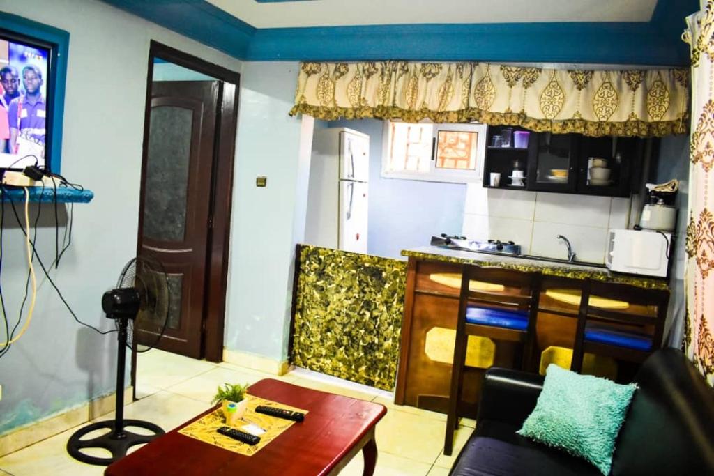 Appartement/Studio meublé a Bangui photo 4