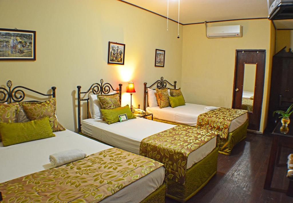 Hotel Los Balcones Leon photo 2