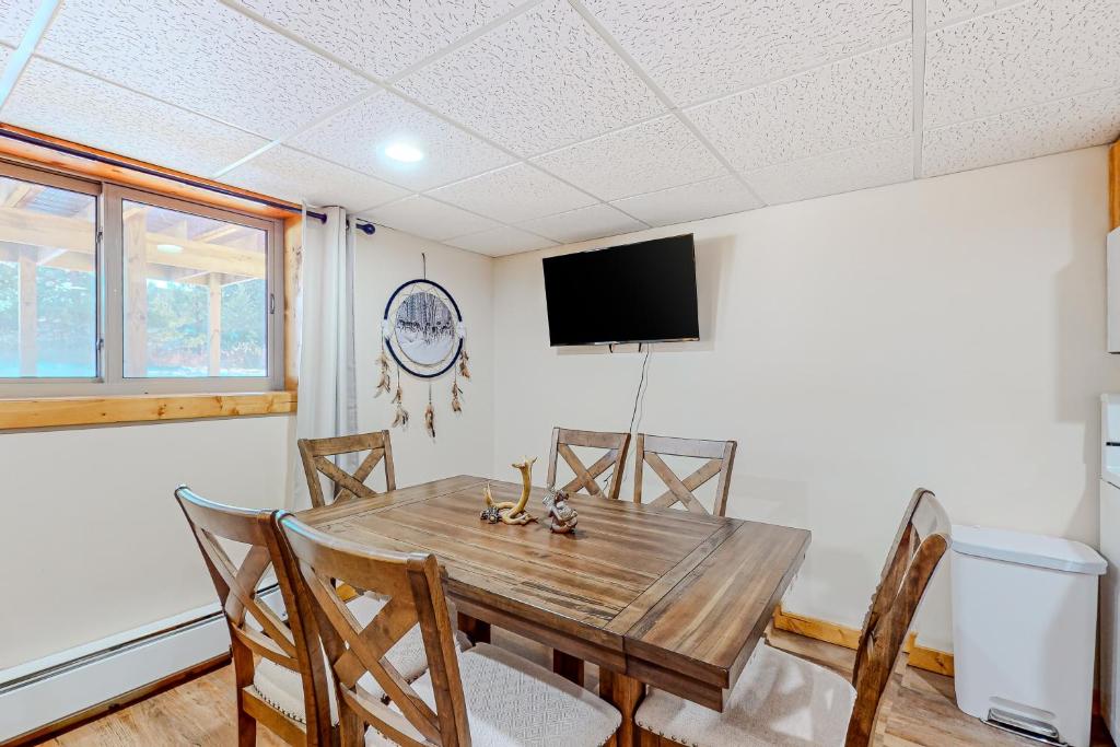 Alpine Horn Lodge at Big Powderhorn Mountain - Unit C photo 3