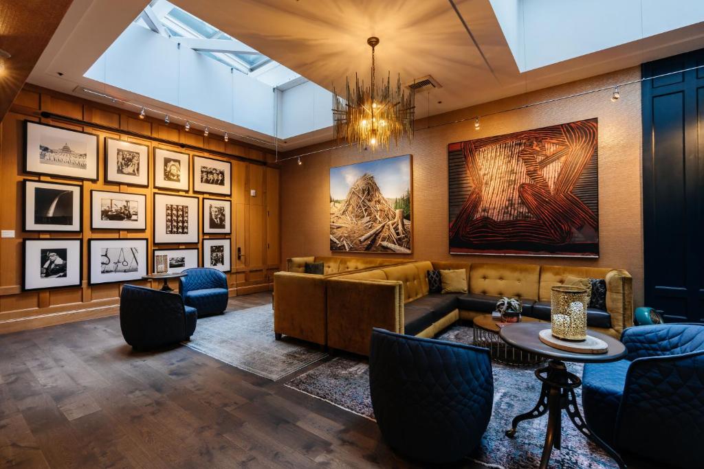 Hotel Lucia image