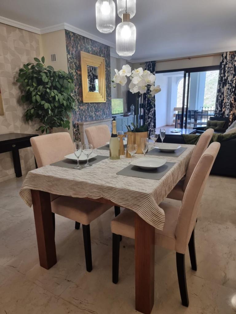 Luxurious Holiday Home in Benahavis