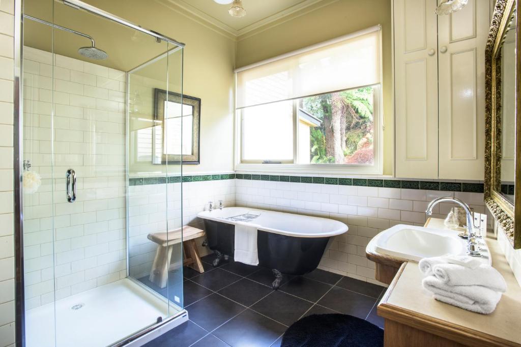 Sassafras village stay - historic home sleeps 4 photo 4