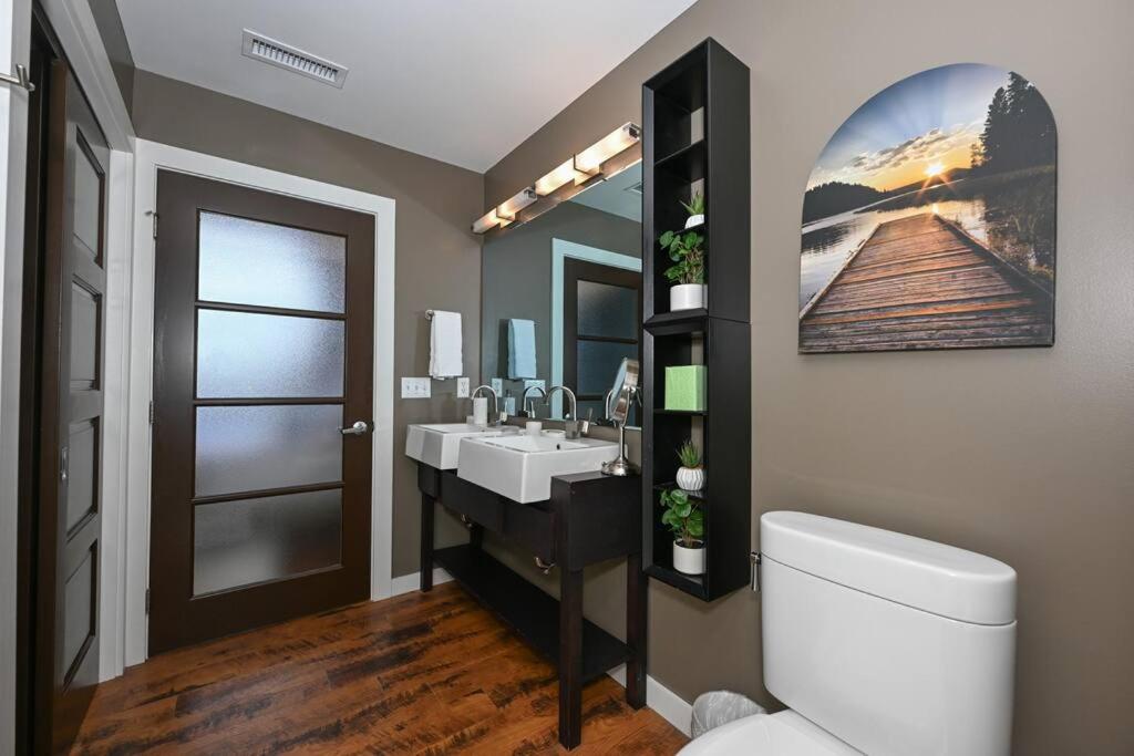 Luxury Condo in Akron Northside District photo 2