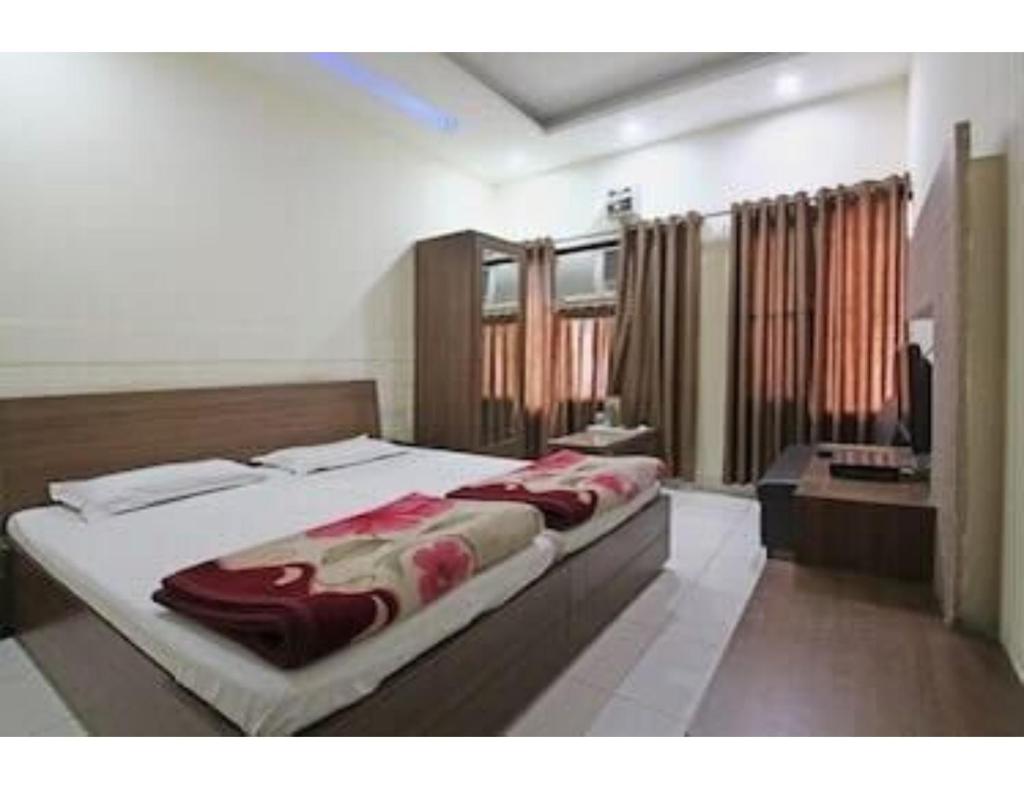 Hotel Maharaja, Ludhiana photo 1