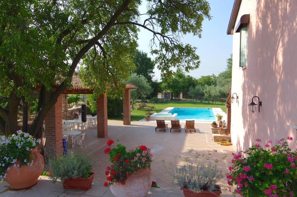 Agriturismo La Casa Del Mandorlo photo 4