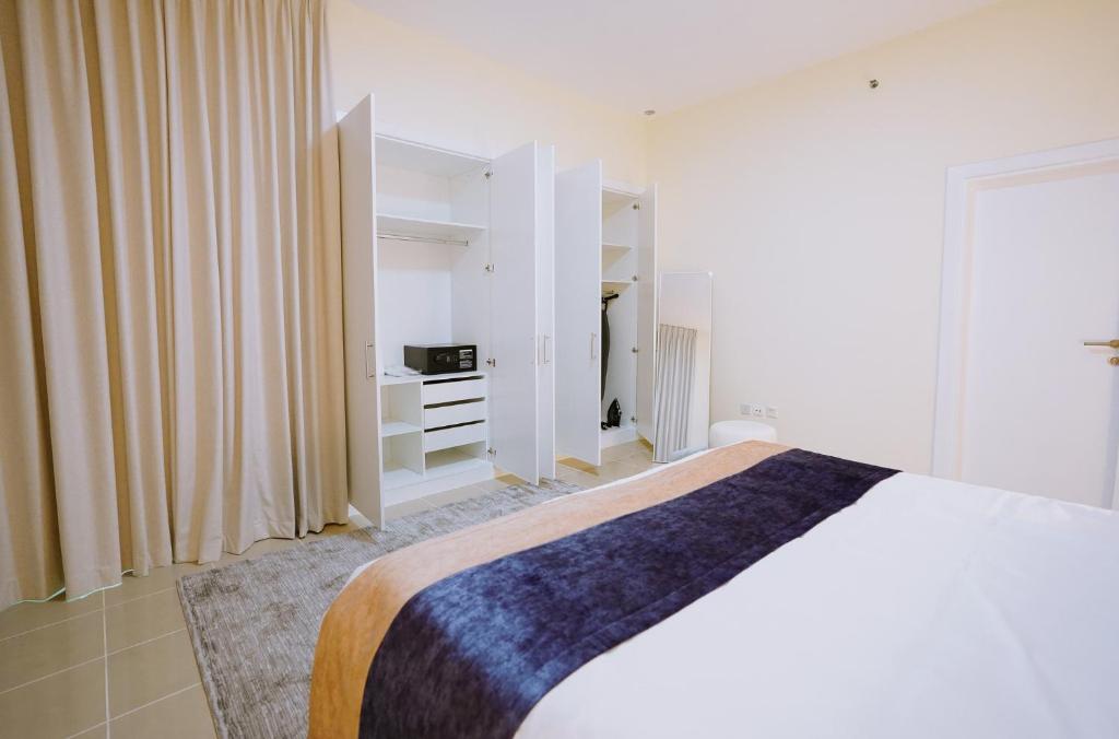 Citi home 1BR New Marina Sulafa Tower photo 2